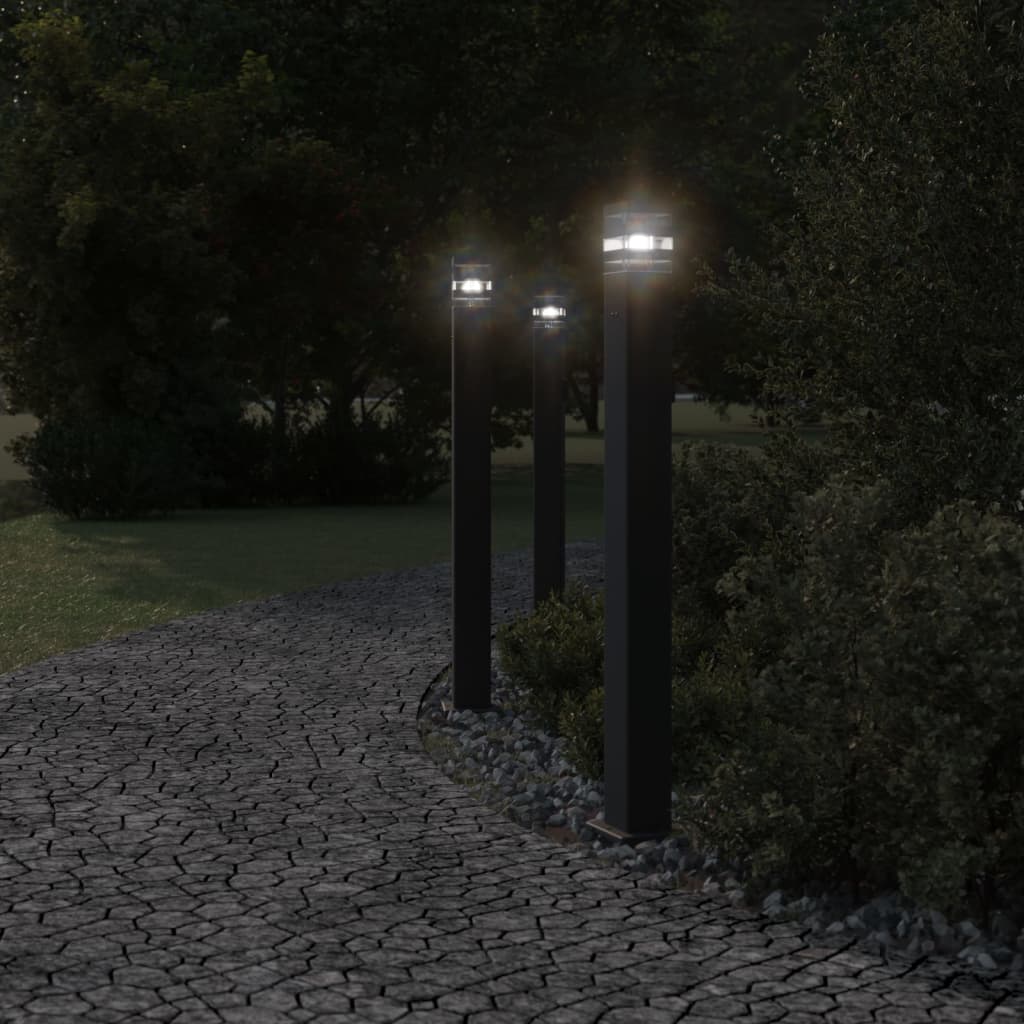 Venkovní stojací lampy se zásuvkou 3 ks černé 110 cm hliník